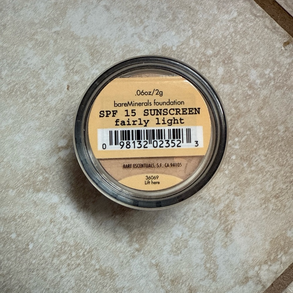 bareMinerals Fairly Light Loose Powder Foundation SPF 15, New/Sealed